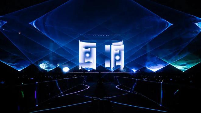 <strong>林忆莲演唱会听取“妈”声一片</strong>