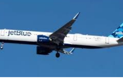 <strong>捷蓝航空航班险些与美军加油机相撞</strong>